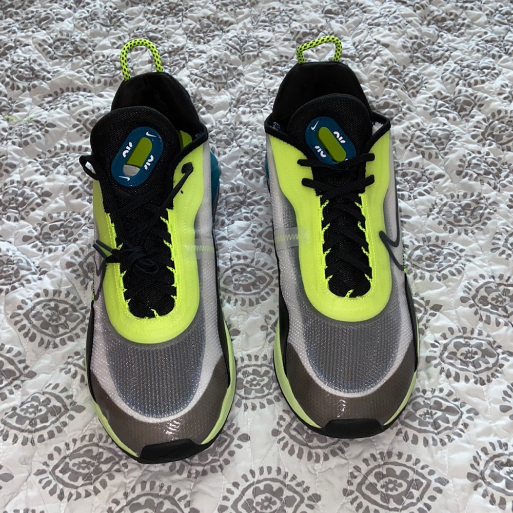Mens Nike Air Max 2090 Shoes